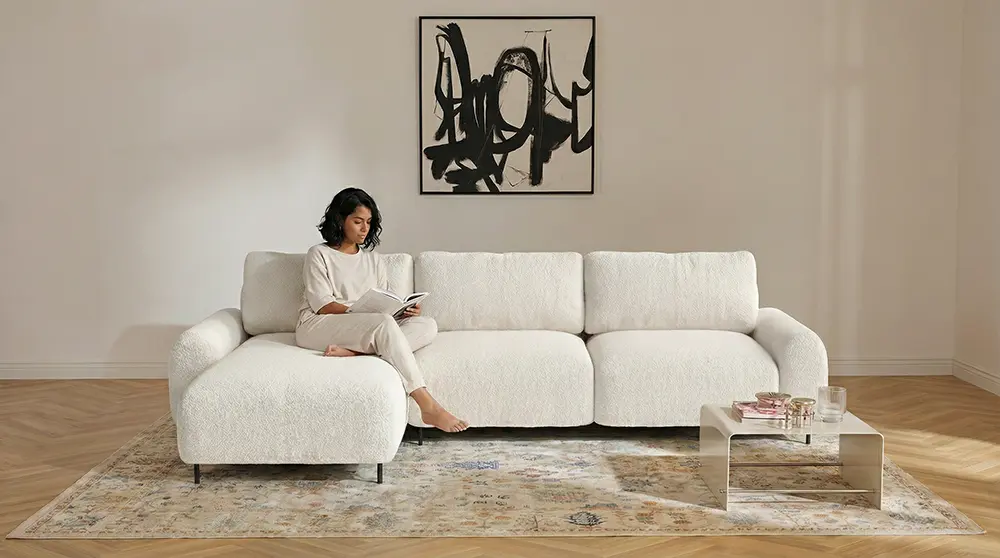 Sofá bouclê branco orgânico