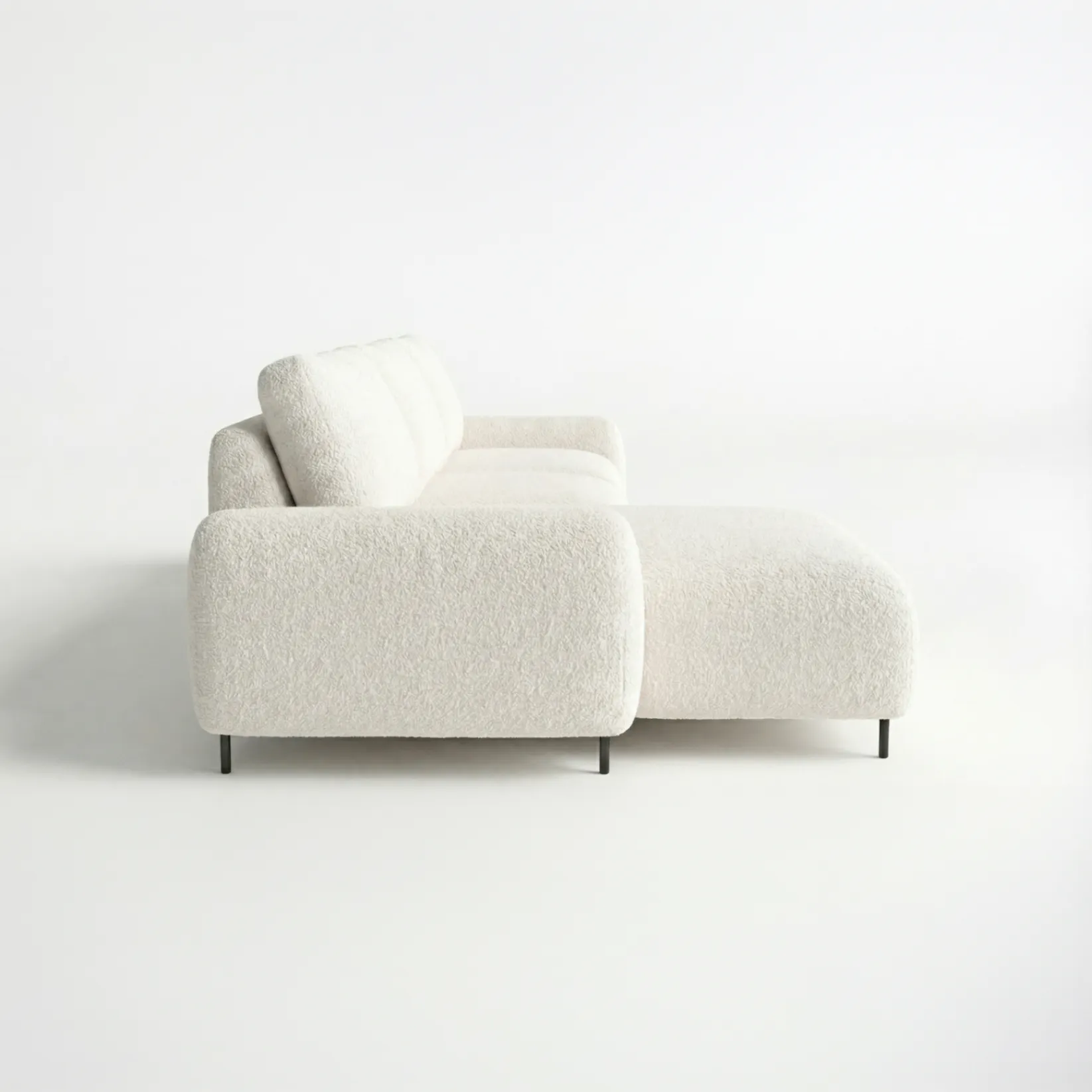 Sofá em L Luma com chaise em bouclê off-white