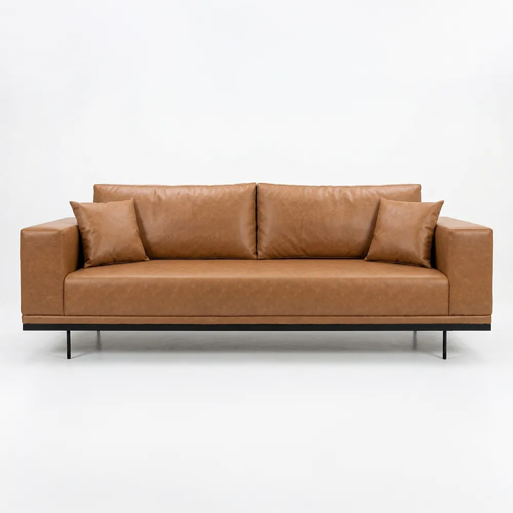 Sofá de couro cognac Soho com pés em metal preto